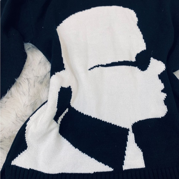 Sweater - Picture 6 of 6